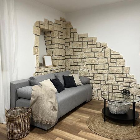 Cinderella Apartment With Free Parking Pula Exterior photo