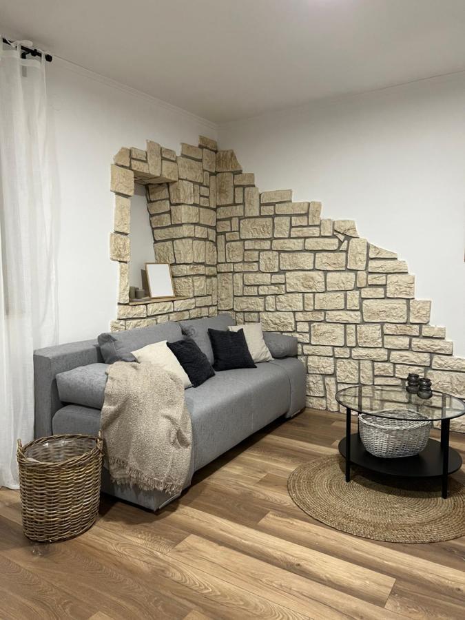 Cinderella Apartment With Free Parking Pula Exterior photo