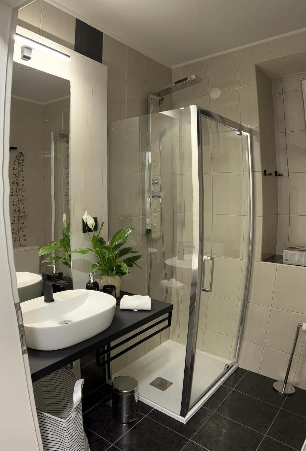 Cinderella Apartment With Free Parking Pula Exterior photo