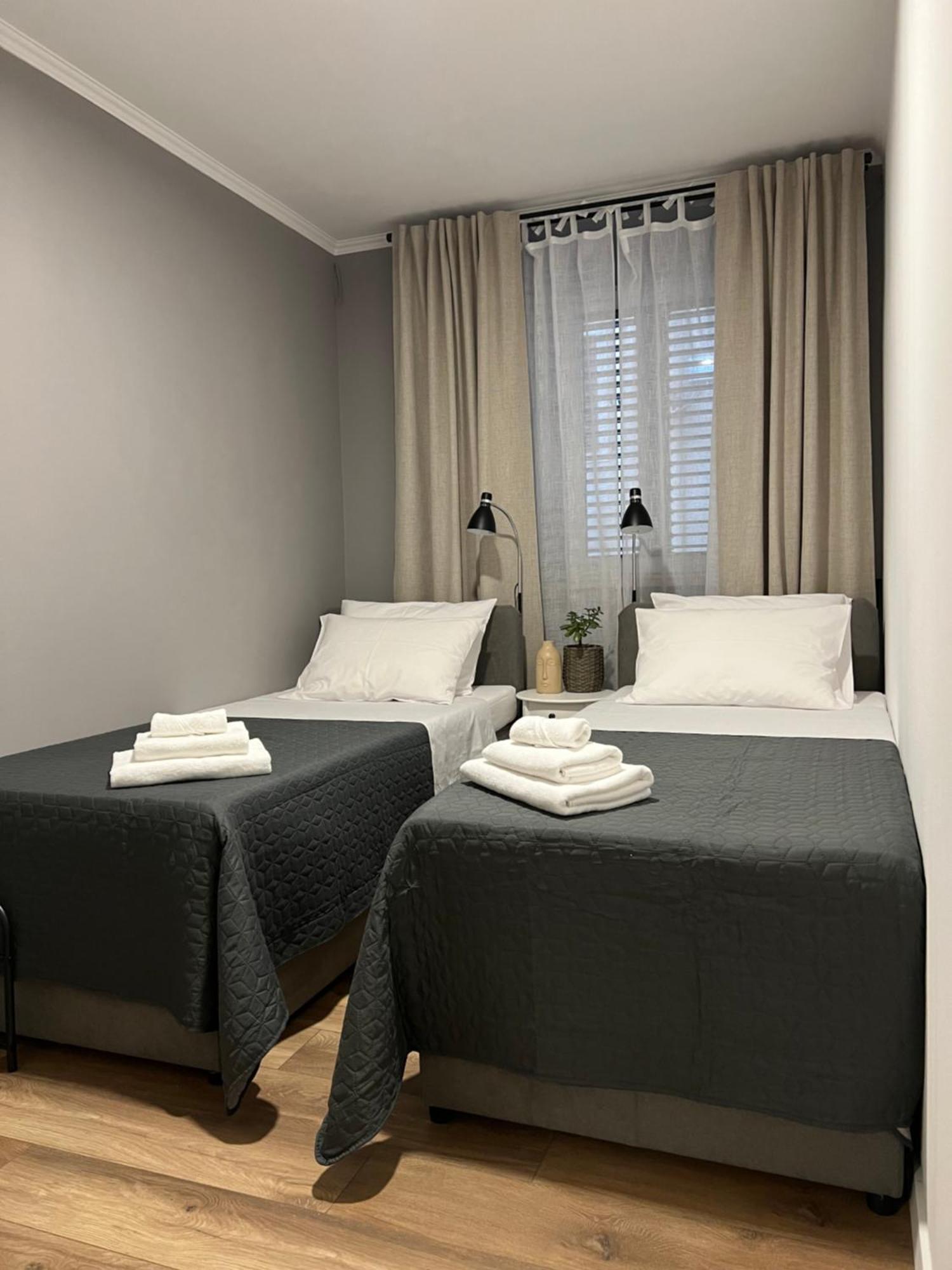 Cinderella Apartment With Free Parking Pula Exterior photo